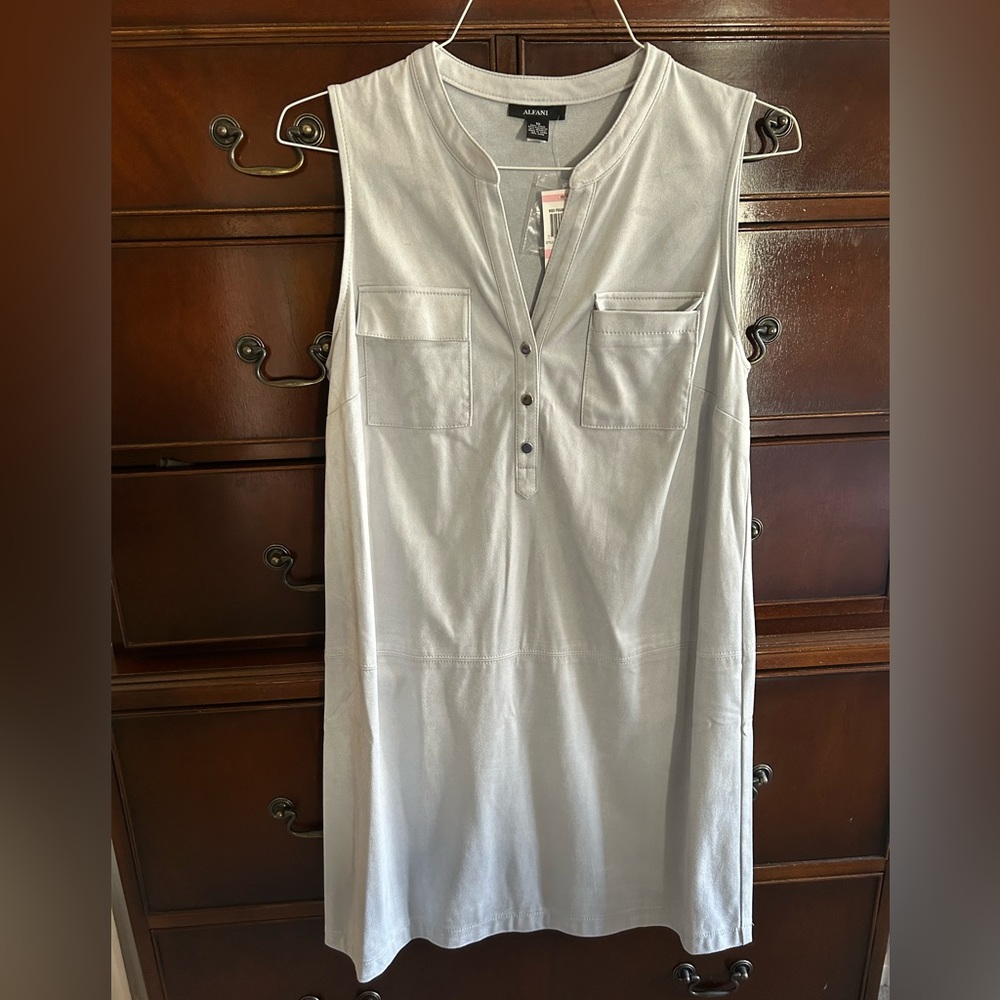 New Alfani Sleeveless Dress
